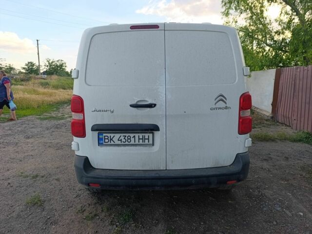 Белый Ситроен Jumpy, объемом двигателя 2 л и пробегом 2 тыс. км за 13700 $, фото 3 на Automoto.ua