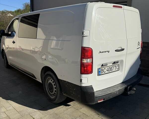 Белый Ситроен Jumpy, объемом двигателя 2 л и пробегом 89 тыс. км за 19500 $, фото 4 на Automoto.ua