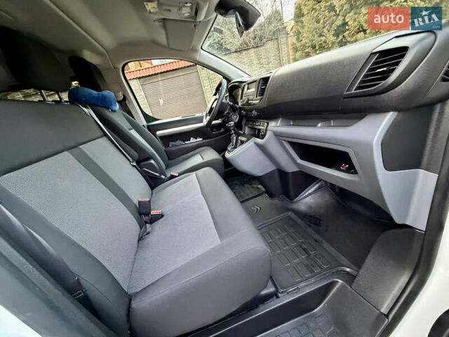 Белый Ситроен Jumpy, объемом двигателя 2 л и пробегом 215 тыс. км за 16900 $, фото 16 на Automoto.ua