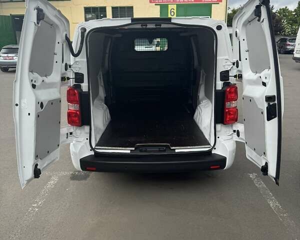 Белый Ситроен Jumpy, объемом двигателя 2 л и пробегом 158 тыс. км за 16900 $, фото 13 на Automoto.ua