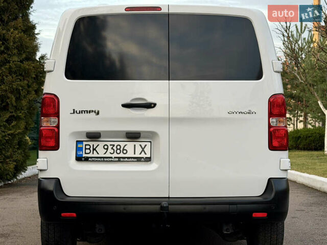 Белый Ситроен Jumpy, объемом двигателя 2 л и пробегом 215 тыс. км за 16900 $, фото 8 на Automoto.ua