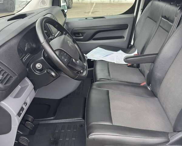 Белый Ситроен Jumpy, объемом двигателя 2 л и пробегом 158 тыс. км за 16900 $, фото 39 на Automoto.ua