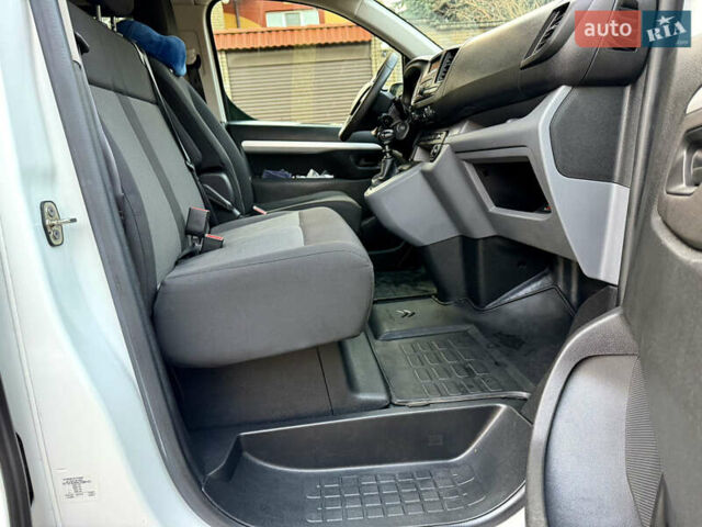 Белый Ситроен Jumpy, объемом двигателя 2 л и пробегом 215 тыс. км за 16900 $, фото 17 на Automoto.ua