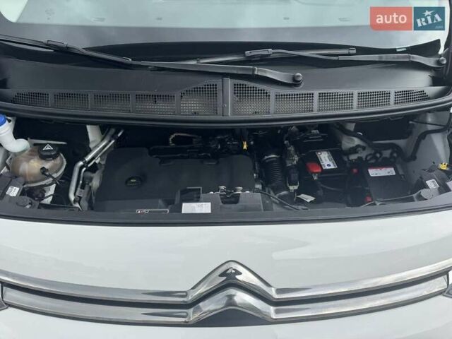 Белый Ситроен Jumpy, объемом двигателя 2 л и пробегом 158 тыс. км за 16900 $, фото 29 на Automoto.ua