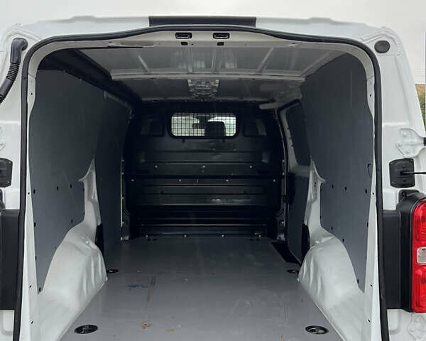 Белый Ситроен Jumpy, объемом двигателя 2 л и пробегом 172 тыс. км за 15550 $, фото 25 на Automoto.ua