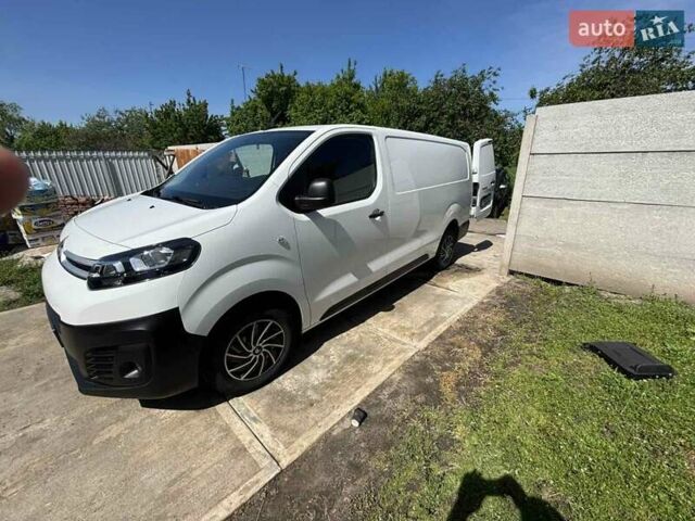 Белый Ситроен Jumpy, объемом двигателя 2 л и пробегом 41 тыс. км за 24150 $, фото 4 на Automoto.ua