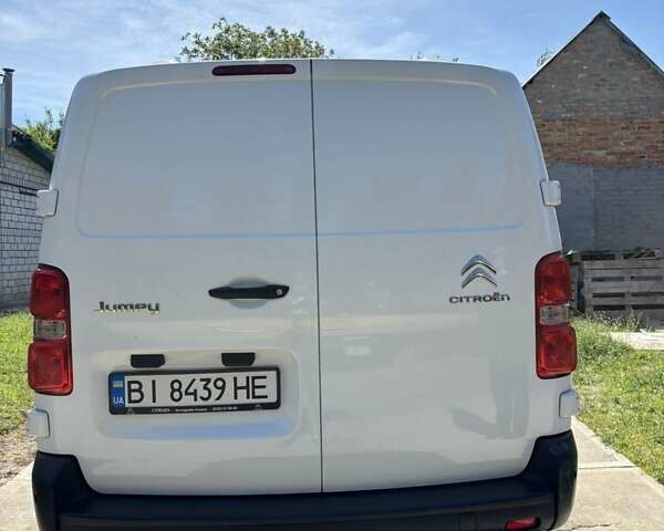 Белый Ситроен Jumpy, объемом двигателя 2 л и пробегом 41 тыс. км за 24150 $, фото 3 на Automoto.ua