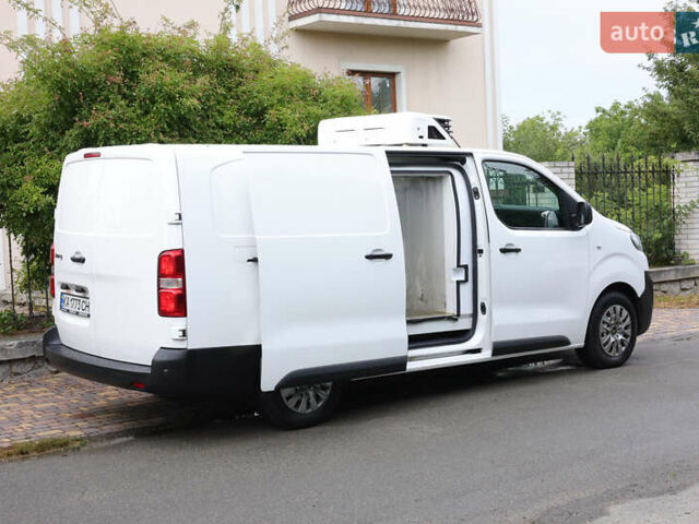 Белый Ситроен Jumpy, объемом двигателя 2 л и пробегом 175 тыс. км за 23800 $, фото 9 на Automoto.ua