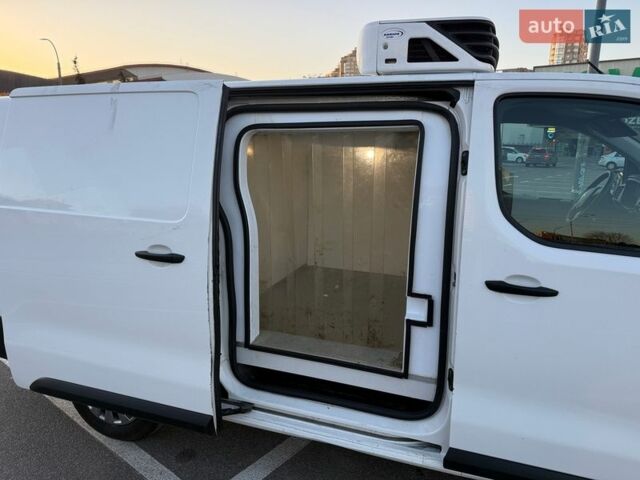 Белый Ситроен Jumpy, объемом двигателя 2 л и пробегом 152 тыс. км за 24900 $, фото 8 на Automoto.ua