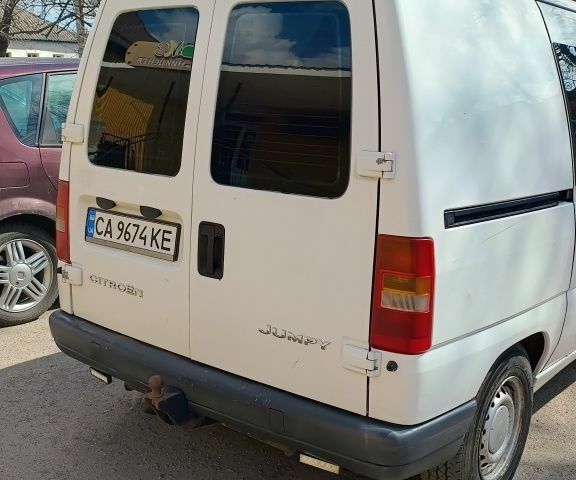 Білий Сітроен Jumpy, об'ємом двигуна 1.9 л та пробігом 350 тис. км за 4500 $, фото 1 на Automoto.ua