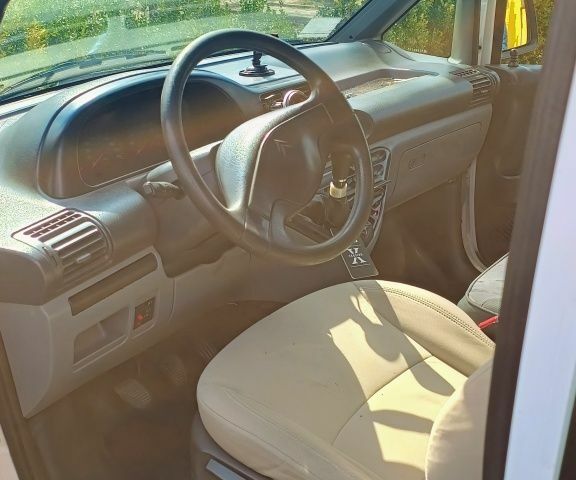 Білий Сітроен Jumpy, об'ємом двигуна 1.9 л та пробігом 350 тис. км за 4500 $, фото 3 на Automoto.ua