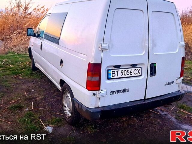 Белый Ситроен Jumpy, объемом двигателя 2 л и пробегом 400 тыс. км за 3200 $, фото 1 на Automoto.ua