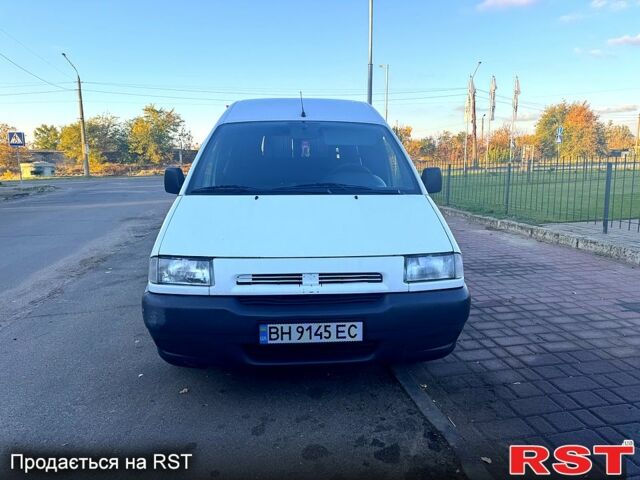 Белый Ситроен Jumpy, объемом двигателя 1.9 л и пробегом 400 тыс. км за 4200 $, фото 2 на Automoto.ua