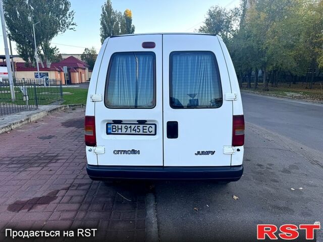 Белый Ситроен Jumpy, объемом двигателя 1.9 л и пробегом 400 тыс. км за 4200 $, фото 5 на Automoto.ua