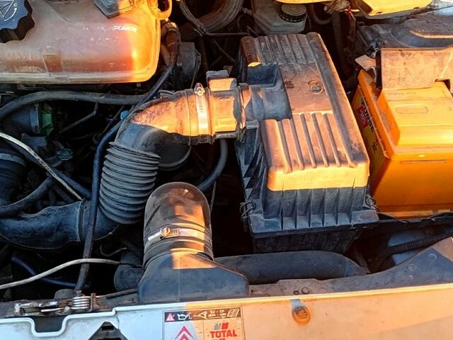 Білий Сітроен Jumpy, об'ємом двигуна 1.9 л та пробігом 280 тис. км за 3600 $, фото 3 на Automoto.ua