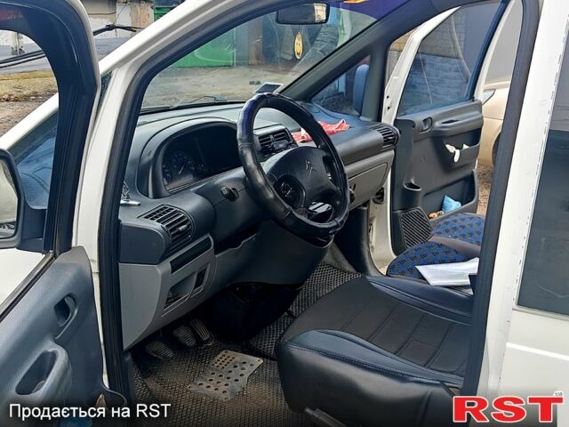 Белый Ситроен Jumpy, объемом двигателя 2 л и пробегом 362 тыс. км за 4600 $, фото 4 на Automoto.ua