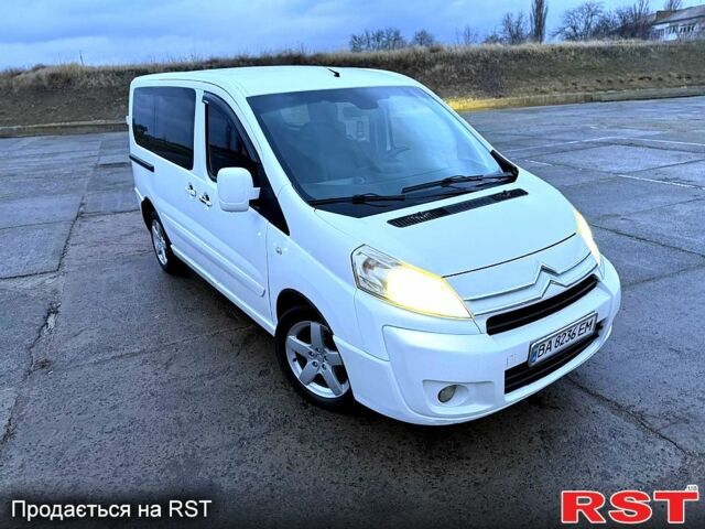 Белый Ситроен Jumpy, объемом двигателя 1.6 л и пробегом 122 тыс. км за 7500 $, фото 3 на Automoto.ua