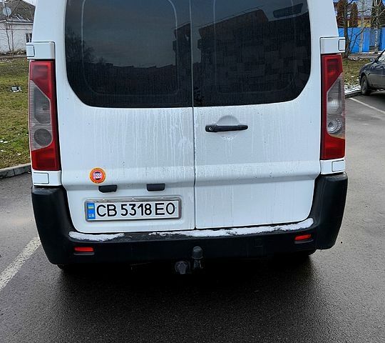 Белый Ситроен Jumpy, объемом двигателя 2 л и пробегом 347 тыс. км за 6500 $, фото 4 на Automoto.ua