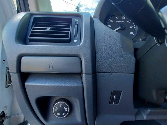 Белый Ситроен Jumpy, объемом двигателя 2 л и пробегом 276 тыс. км за 8700 $, фото 8 на Automoto.ua