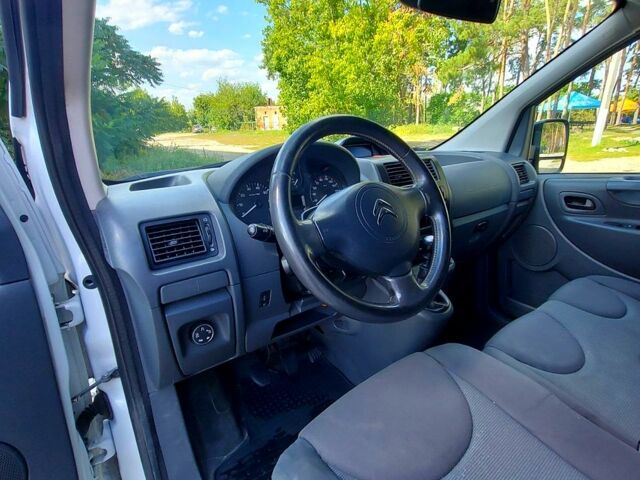 Белый Ситроен Jumpy, объемом двигателя 2 л и пробегом 276 тыс. км за 8700 $, фото 5 на Automoto.ua