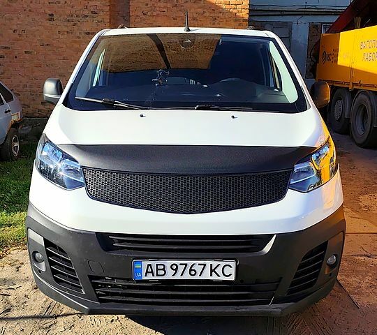Белый Ситроен Jumpy, объемом двигателя 2 л и пробегом 250 тыс. км за 15000 $, фото 8 на Automoto.ua