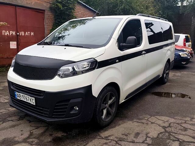 Белый Ситроен Jumpy, объемом двигателя 2 л и пробегом 250 тыс. км за 15000 $, фото 2 на Automoto.ua