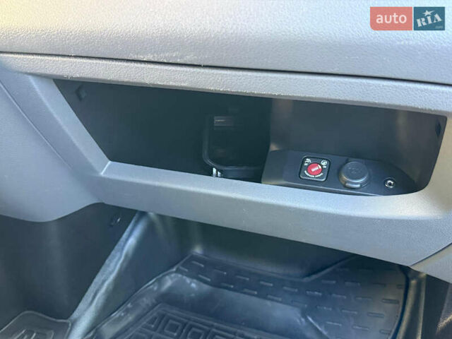 Черный Ситроен Jumpy, объемом двигателя 2 л и пробегом 216 тыс. км за 17000 $, фото 40 на Automoto.ua