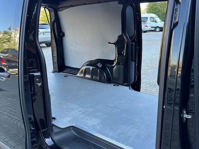 Черный Ситроен Jumpy, объемом двигателя 2 л и пробегом 253 тыс. км за 17300 $, фото 39 на Automoto.ua