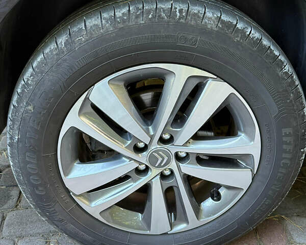 Черный Ситроен Jumpy, объемом двигателя 2 л и пробегом 216 тыс. км за 17000 $, фото 54 на Automoto.ua