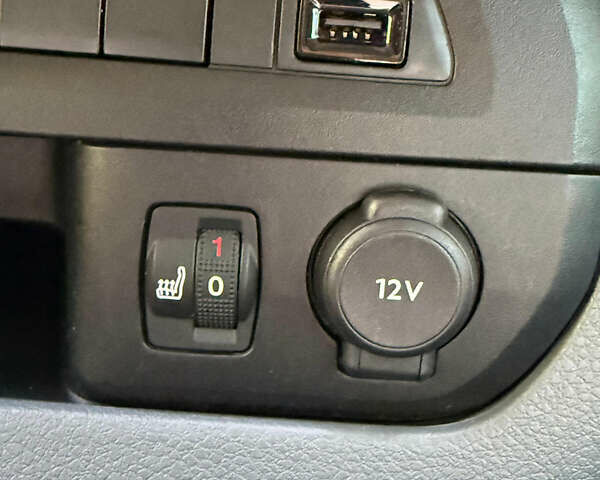 Черный Ситроен Jumpy, объемом двигателя 2 л и пробегом 216 тыс. км за 17000 $, фото 14 на Automoto.ua