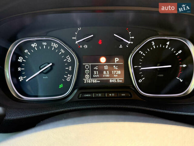 Черный Ситроен Jumpy, объемом двигателя 2 л и пробегом 216 тыс. км за 17000 $, фото 19 на Automoto.ua