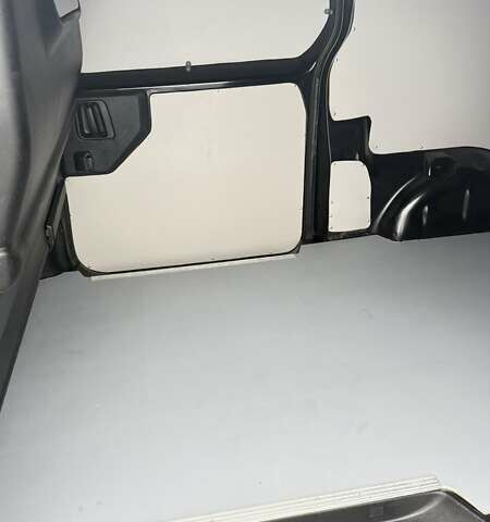 Черный Ситроен Jumpy, объемом двигателя 1.95 л и пробегом 125 тыс. км за 22900 $, фото 25 на Automoto.ua