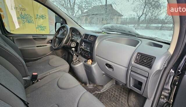 Черный Ситроен Jumpy, объемом двигателя 1.6 л и пробегом 300 тыс. км за 7200 $, фото 6 на Automoto.ua