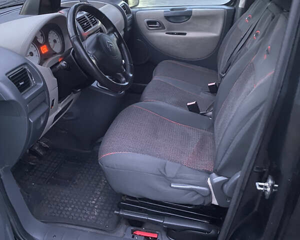 Черный Ситроен Jumpy, объемом двигателя 2 л и пробегом 227 тыс. км за 7599 $, фото 51 на Automoto.ua