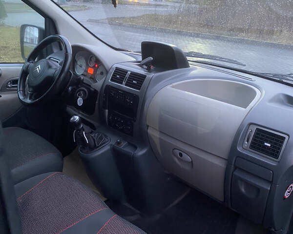 Черный Ситроен Jumpy, объемом двигателя 2 л и пробегом 227 тыс. км за 7599 $, фото 60 на Automoto.ua