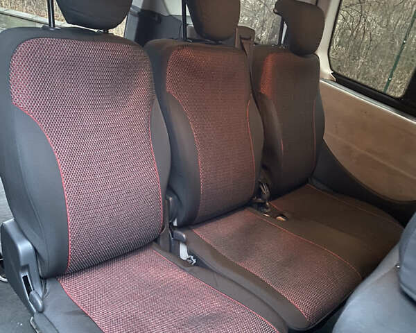 Черный Ситроен Jumpy, объемом двигателя 2 л и пробегом 227 тыс. км за 7599 $, фото 44 на Automoto.ua