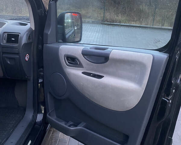 Черный Ситроен Jumpy, объемом двигателя 2 л и пробегом 227 тыс. км за 7599 $, фото 62 на Automoto.ua