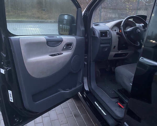 Черный Ситроен Jumpy, объемом двигателя 2 л и пробегом 227 тыс. км за 7599 $, фото 61 на Automoto.ua