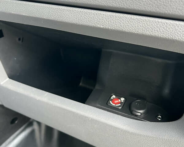 Чорний Сітроен Jumpy, об'ємом двигуна 2 л та пробігом 187 тис. км за 18700 $, фото 47 на Automoto.ua