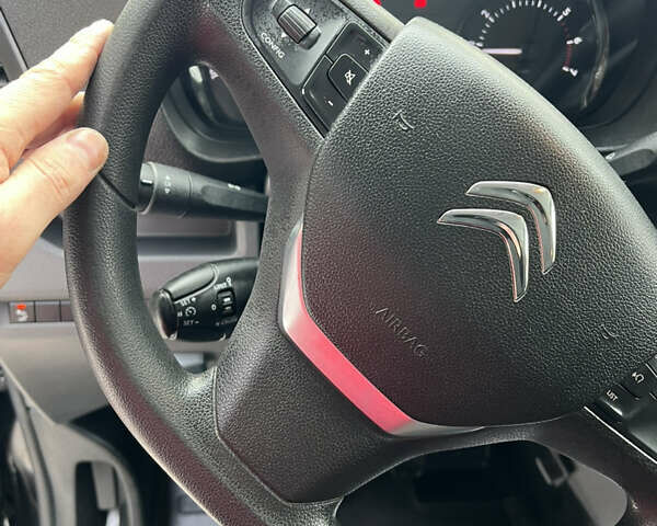 Чорний Сітроен Jumpy, об'ємом двигуна 2 л та пробігом 187 тис. км за 18700 $, фото 52 на Automoto.ua