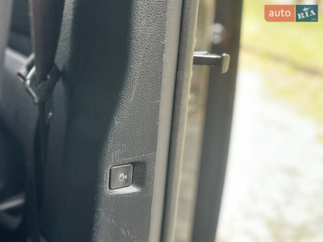 Чорний Сітроен Jumpy, об'ємом двигуна 2 л та пробігом 182 тис. км за 27900 $, фото 43 на Automoto.ua