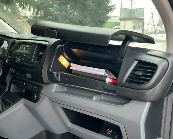 Чорний Сітроен Jumpy, об'ємом двигуна 2 л та пробігом 187 тис. км за 18700 $, фото 48 на Automoto.ua