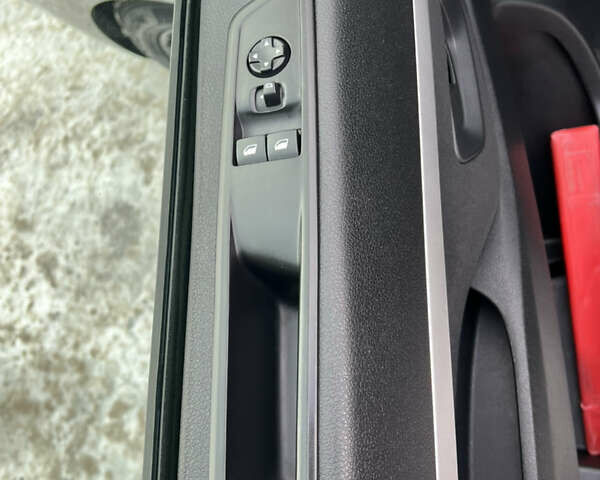 Чорний Сітроен Jumpy, об'ємом двигуна 2 л та пробігом 187 тис. км за 18700 $, фото 61 на Automoto.ua