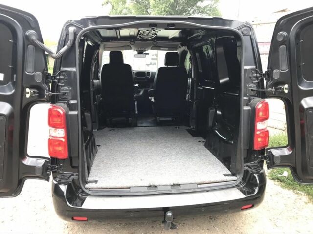Черный Ситроен Jumpy, объемом двигателя 2 л и пробегом 215 тыс. км за 19000 $, фото 3 на Automoto.ua