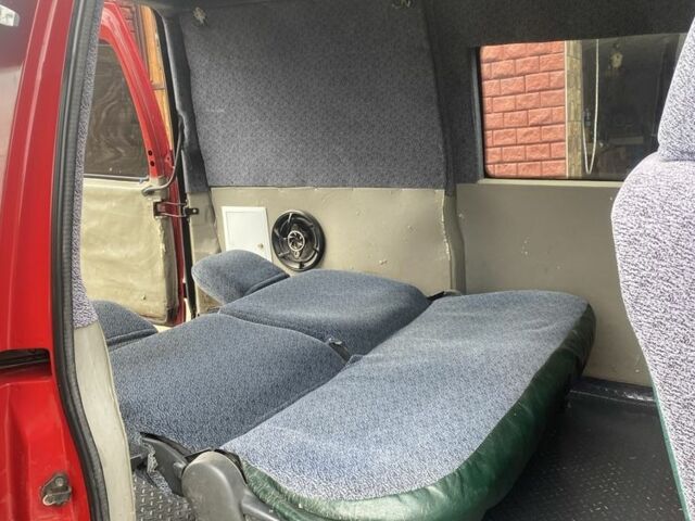 Красный Ситроен Jumpy, объемом двигателя 2 л и пробегом 185 тыс. км за 3700 $, фото 6 на Automoto.ua