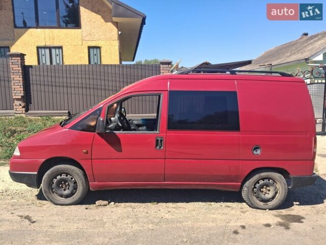Красный Ситроен Jumpy, объемом двигателя 1.6 л и пробегом 500 тыс. км за 2000 $, фото 4 на Automoto.ua