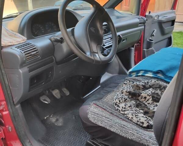 Красный Ситроен Jumpy, объемом двигателя 1.9 л и пробегом 320 тыс. км за 4000 $, фото 2 на Automoto.ua