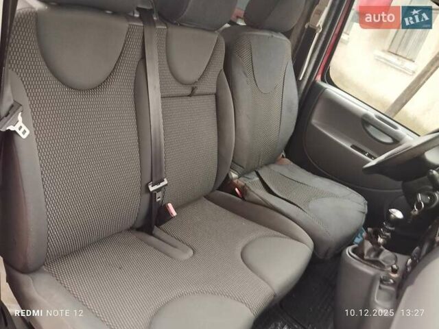 Красный Ситроен Jumpy, объемом двигателя 2 л и пробегом 370 тыс. км за 5300 $, фото 6 на Automoto.ua