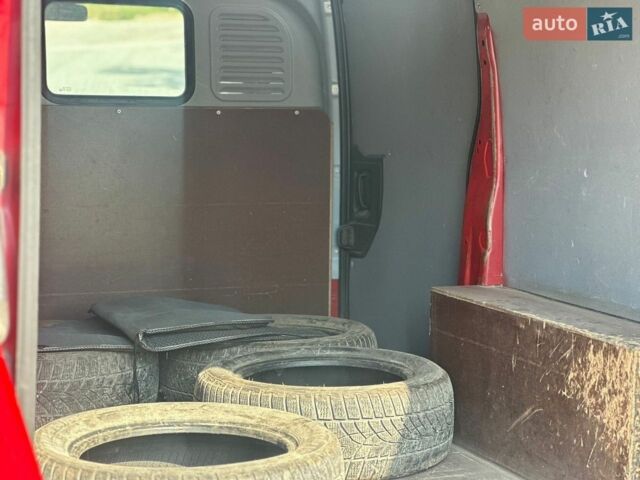 Червоний Сітроен Jumpy, об'ємом двигуна 2 л та пробігом 259 тис. км за 7200 $, фото 16 на Automoto.ua