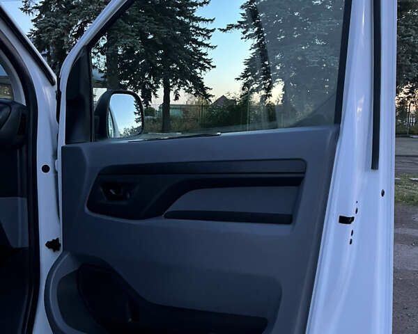 Ситроен Jumpy, объемом двигателя 2 л и пробегом 172 тыс. км за 15450 $, фото 15 на Automoto.ua